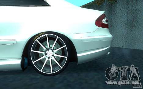 Mercedes-Benz CLK55 AMG para GTA San Andreas