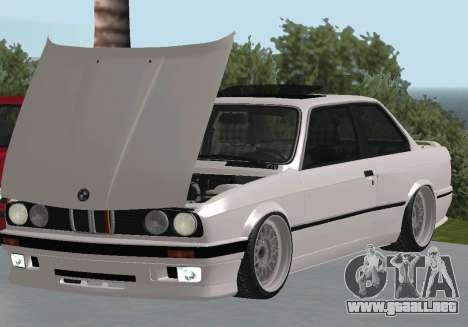 BMW 320i E30 de fuselaje ancho para GTA San Andreas
