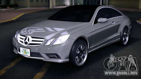 Mercedes-Benz E500 (C207) Coupe New Interior para GTA Vice City