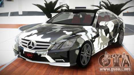 Mercedes-Benz E500 RT-Z S3 para GTA 4