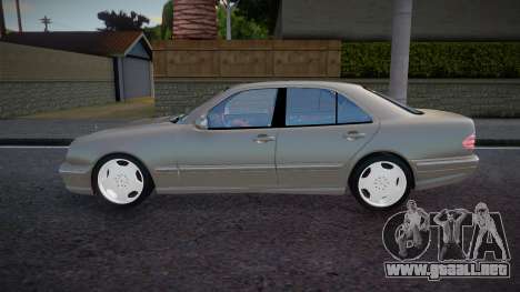 Mercedes-Benz E55 AMG Oper para GTA San Andreas