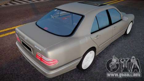 Mercedes-Benz E55 AMG Oper para GTA San Andreas