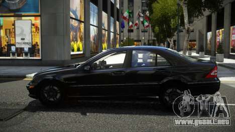 Mercedes-Benz C32 AMG DTK para GTA 4