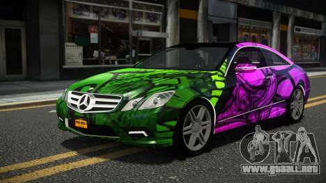 Mercedes-Benz E500 Lozvey S1 para GTA 4