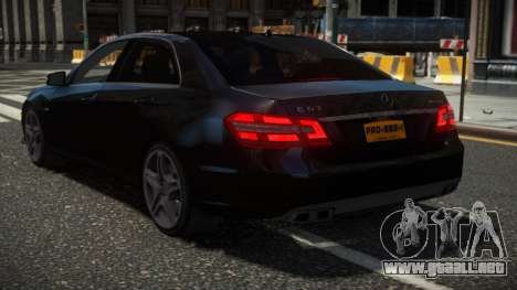 Mercedes-Benz E63 AMG CK-L para GTA 4