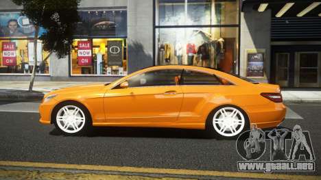 Mercedes-Benz E500 XM para GTA 4