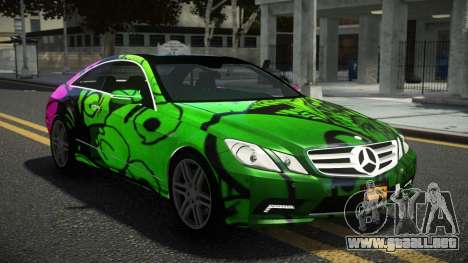 Mercedes-Benz E500 Lozvey S1 para GTA 4