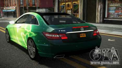 Mercedes-Benz E500 Lozvey S12 para GTA 4