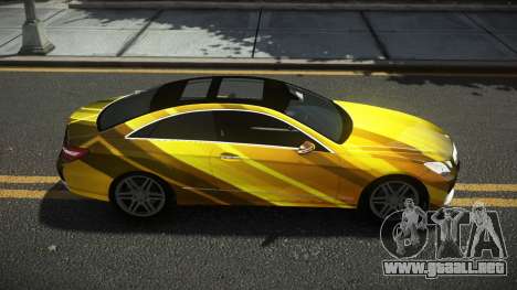 Mercedes-Benz E500 Lozvey S13 para GTA 4