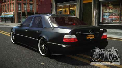 Mercedes-Benz E500 JD para GTA 4