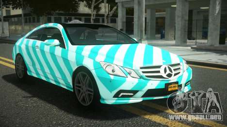 Mercedes-Benz E500 Lozvey S8 para GTA 4