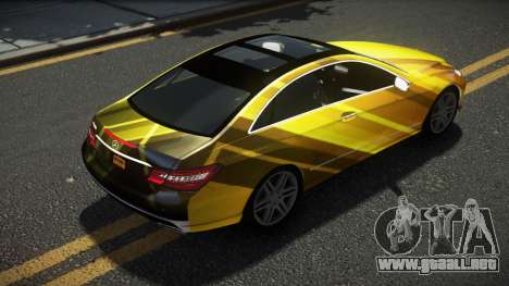 Mercedes-Benz E500 Lozvey S13 para GTA 4