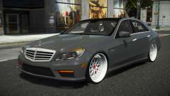 Mercedes-Benz E63 AMG ECK para GTA 4