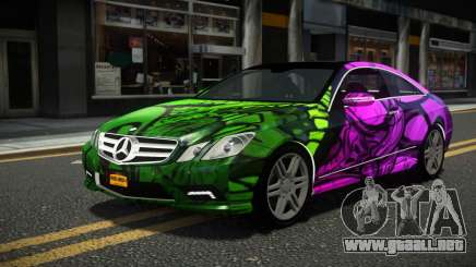 Mercedes-Benz E500 Lozvey S1 para GTA 4