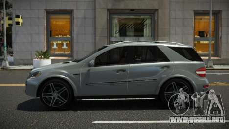 Mercedes-Benz ML63 AMG Basko para GTA 4