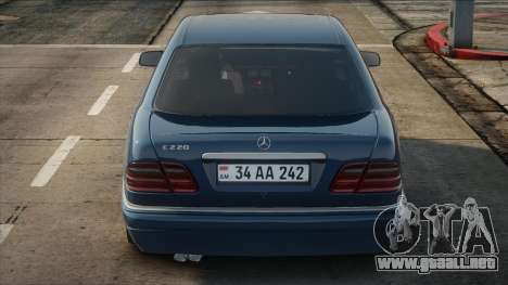 Mercedes-Benz E220 Blue para GTA San Andreas