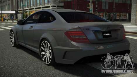 Mercedes-Benz C63 AMG Goley para GTA 4