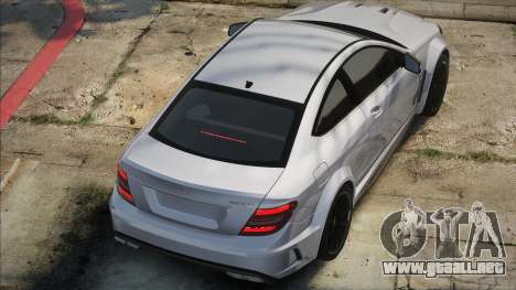 Mercedes-Benz C63 AMG Coupe Silver para GTA San Andreas