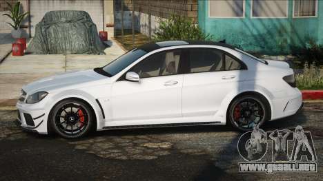 Mercedes-Benz C63 AMG Serie Negra para GTA San Andreas