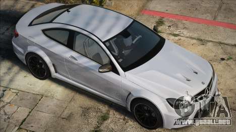 Mercedes-Benz C63 AMG Coupe Silver para GTA San Andreas