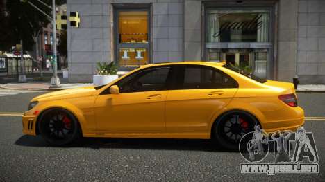 Mercedes-Benz C180 AMG Grimiy para GTA 4