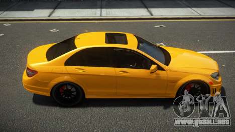 Mercedes-Benz C180 AMG Grimiy para GTA 4