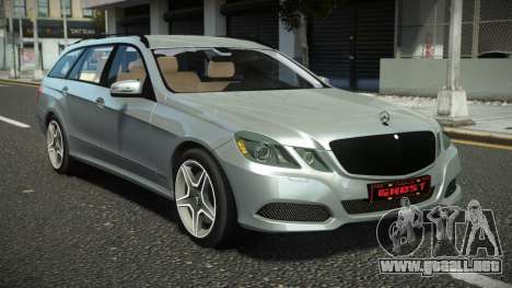 Mercedes-Benz E-Class Estate Sihuro para GTA 4