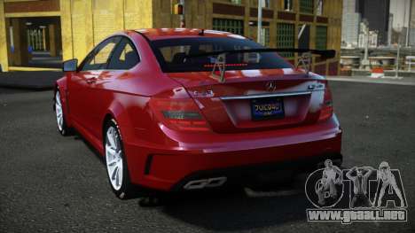 Mercedes-Benz C63 AMG Geruto para GTA 4