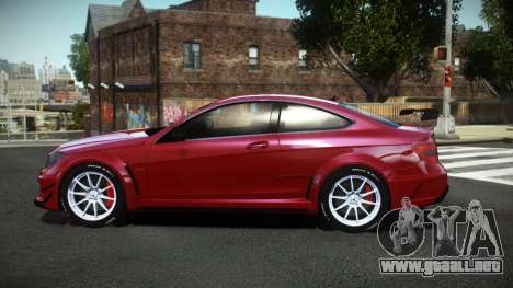 Mercedes-Benz C63 AMG Geruto para GTA 4