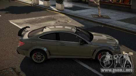 Mercedes-Benz C63 AMG Volfer para GTA 4