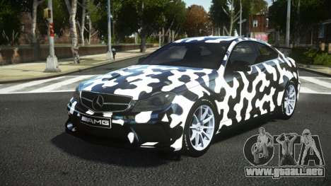 Mercedes-Benz C63 AMG Geruto S4 para GTA 4