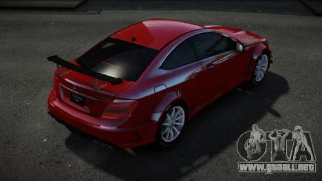 Mercedes-Benz C63 AMG Geruto para GTA 4