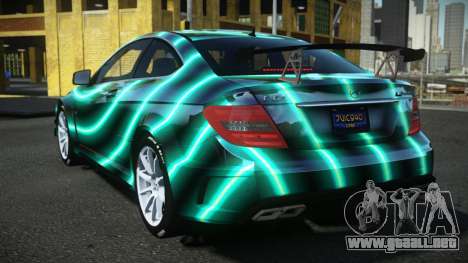 Mercedes-Benz C63 AMG Geruto S5 para GTA 4