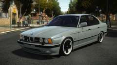 BMW M5 E34 Holik