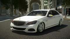 Mercedes-Benz E63 AMG Ecvaht para GTA 4