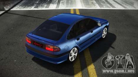 Renault Laguna Travin para GTA 4