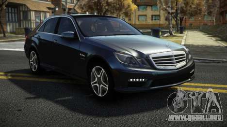Mercedes-Benz E63 AMG Defos para GTA 4