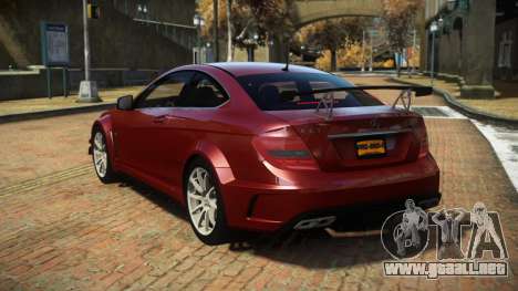 Mercedes-Benz C63 AMG Hurito para GTA 4