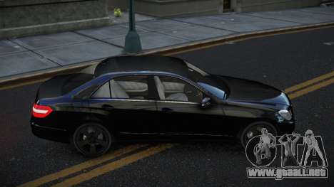 Mercedes-Benz E63 AMG Vretujalo para GTA 4