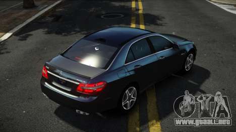 Mercedes-Benz E63 AMG Defos para GTA 4