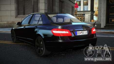 Mercedes-Benz E63 AMG Vretujalo para GTA 4