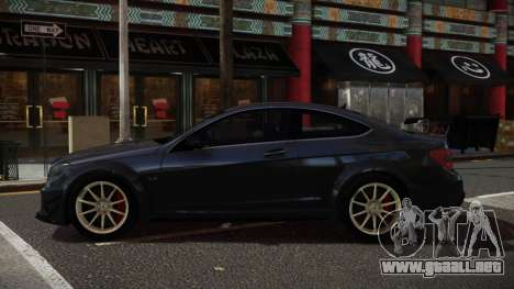 Mercedes-Benz C63 AMG Mitusha para GTA 4