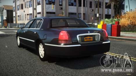 Lincoln Town Car Asebu para GTA 4