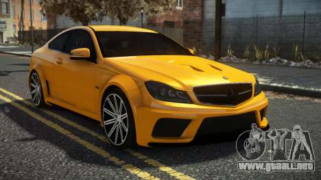 Mercedes-Benz C63 AMG Chuzaly para GTA 4