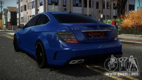 Mercedes-Benz C63 AMG Larex para GTA 4