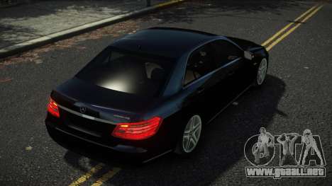 Mercedes-Benz E63 Bursa para GTA 4