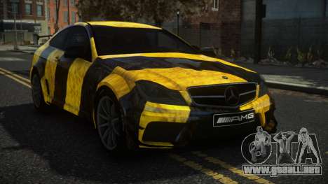 Mercedes-Benz C63 AMG Axury S14 para GTA 4
