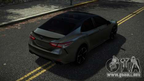 Toyota Camry Rustazy para GTA 4