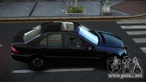 Mercedes-Benz C32 AMG Pyzola para GTA 4