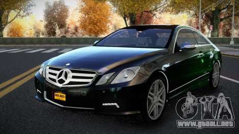 Mercedes-Benz E500 Ganexphia S11 para GTA 4